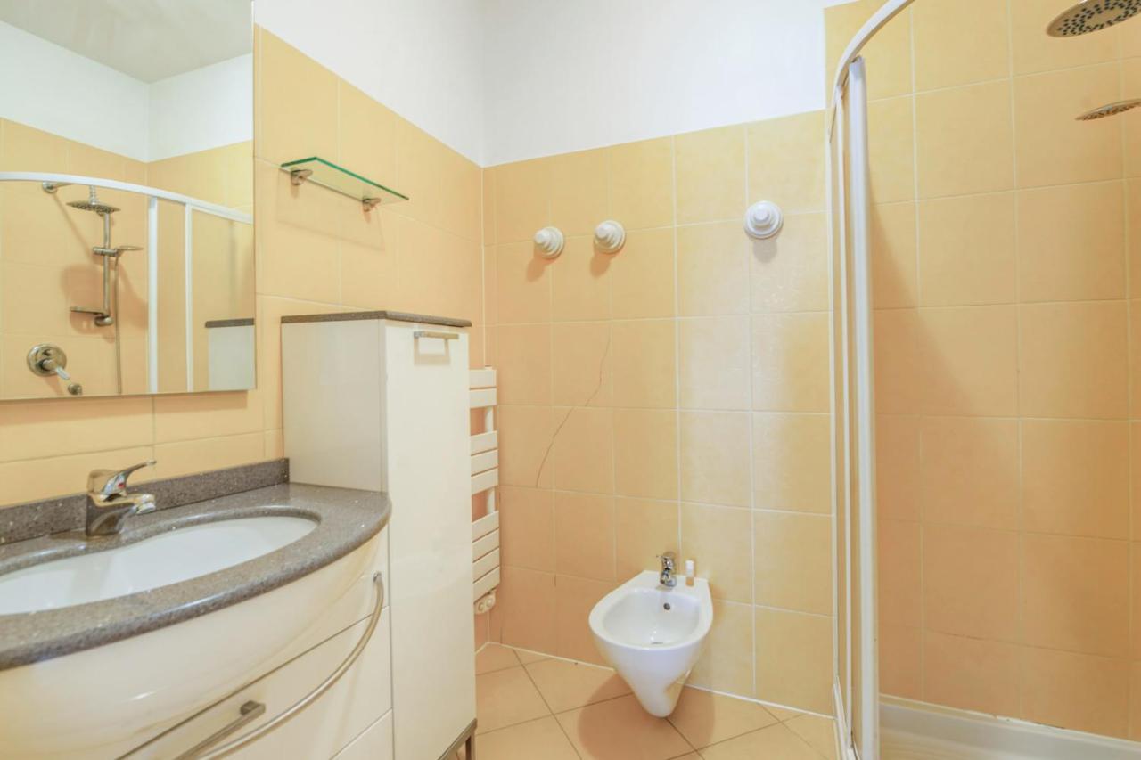 Lejlighed Charming Flat With Balcony In The Heart Of - Welkeys *